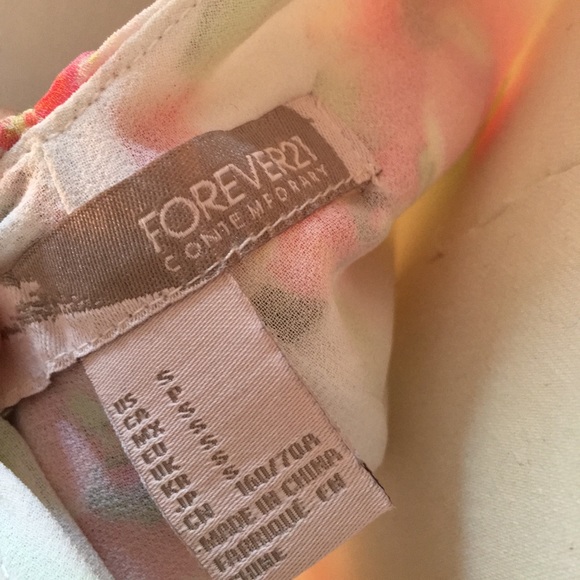 F21 Floral Romper - Picture 4 of 4